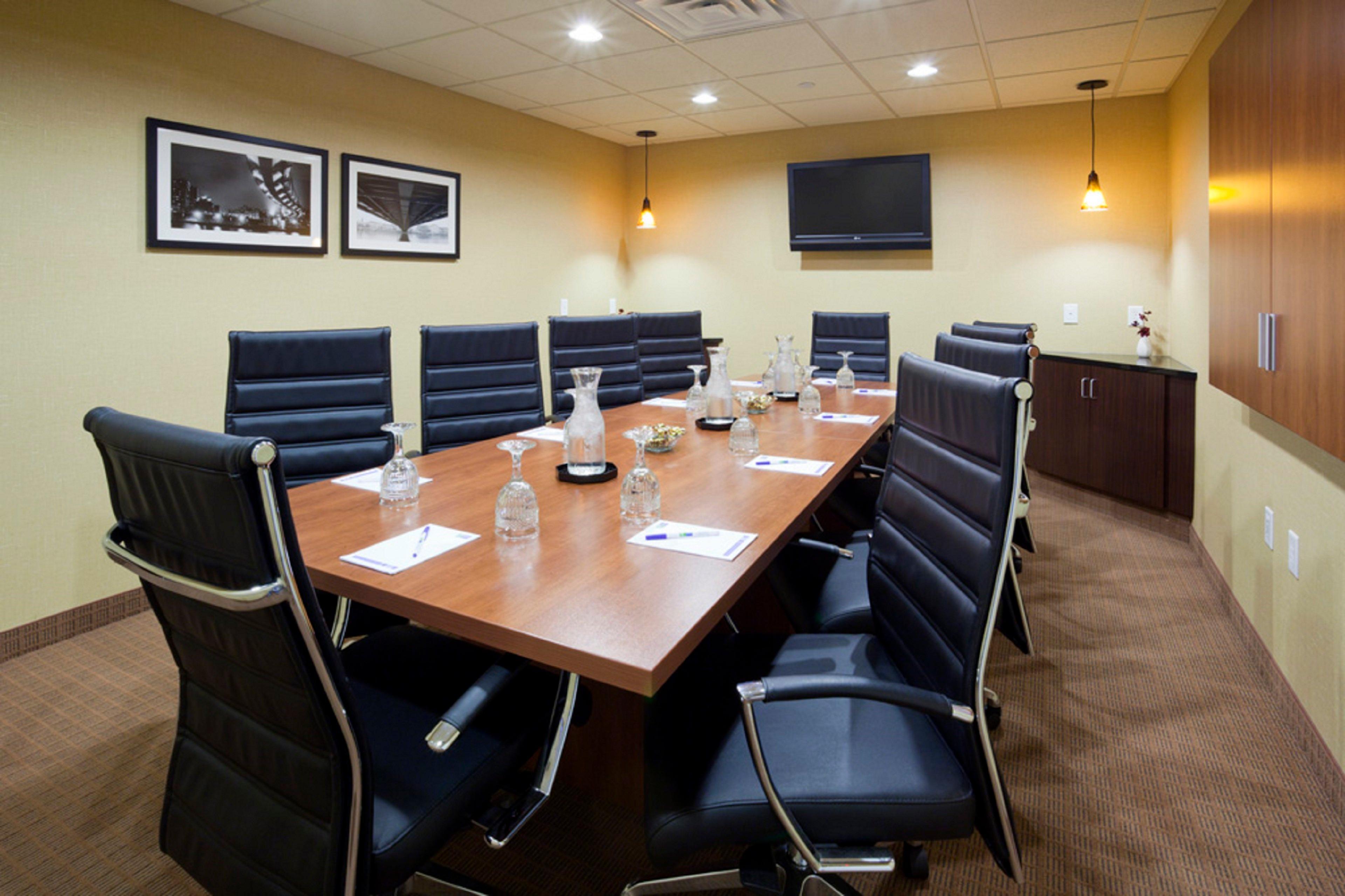 Holiday Inn Express Hotel & Suites Rogers By Ihg Exteriér fotografie